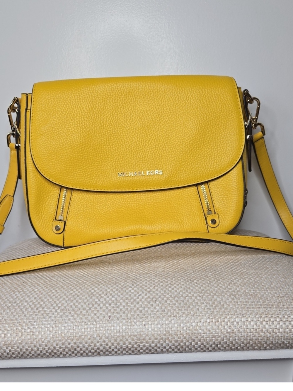 Michael Kors Sunny Yellow Pebbled Leather Crossbody Saddle Bag. Like New. 💕💕